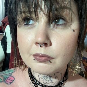 Meet your Posher, Marissa